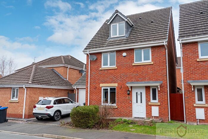 4 Bedroom Detached House For Sale In Clover Grove, Leekbrook, ST13