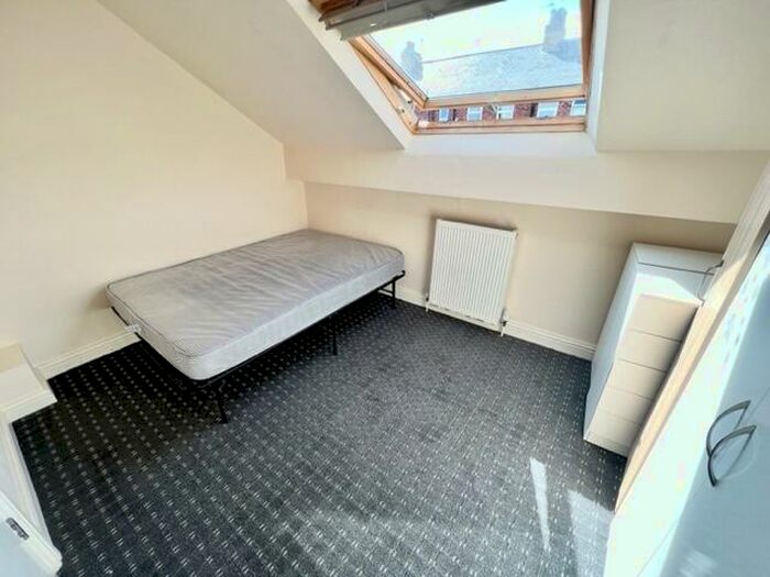 4 Bedroom End Of Terrace House To Rent In Bosworth Street, Sheffield, - Students Or Sharers, S10