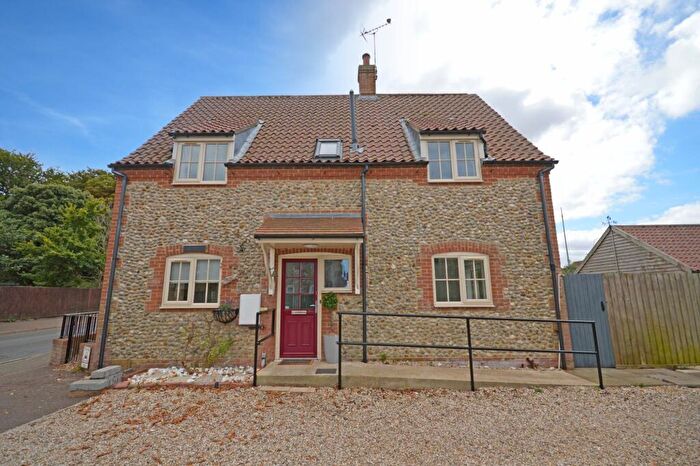 4 Bedroom Semi-Detached House To Rent In Wells-next-the-Sea, NR23