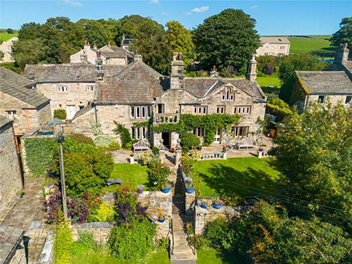 4 Bedroom Semi-Detached House For Sale In Grange Hall, Kildwick, West Yorkshire, BD20