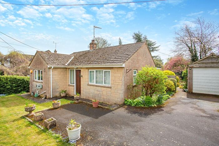 2 Bedroom Bungalow For Sale In Waterlane, Oakridge, Stroud, Gloucestershire, GL6