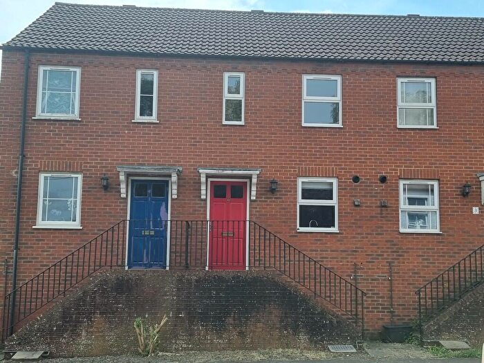 2 Bedroom Terraced House To Rent In West Street Place, Warminster, BA12