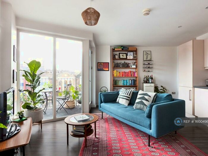 1 Bedroom Flat To Rent In King George Court, London, SE5