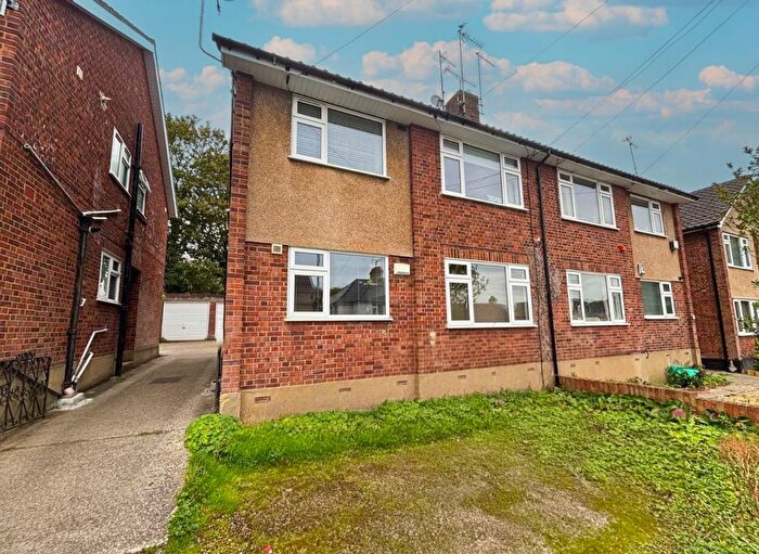 2 Bedroom Flat To Rent In Cromwell Road, Warley, Brentwood, CM14