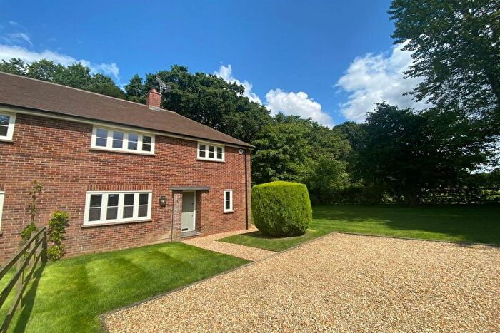 3 Bedroom Semi-Detached House To Rent In Tytheland Cottages, Woodlands, Bramdean, Alresford, SO24