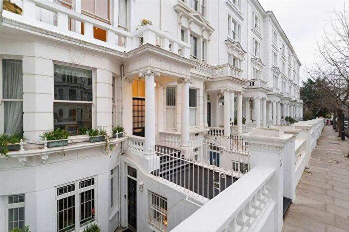 1 Bedroom Flat To Rent In Palace Gardens Terrace, Kensington, W8