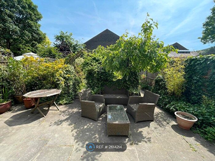 1 Bedroom Flat To Rent In Glengall Road, London, SE15