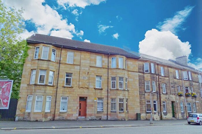2 Bedroom Flat To Rent In U/F St Floor Bed Property @ Neilston Rd, PA2