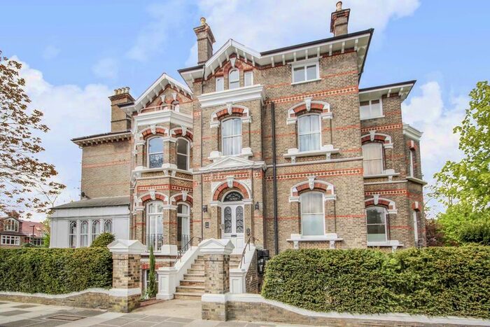 1 Bedroom Flat To Rent In Arlington Road, Twickenham, TW1