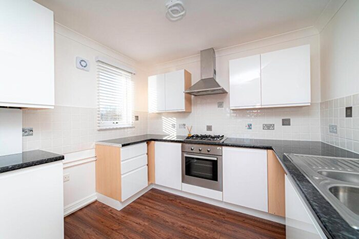 1 Bedroom Flat To Rent In Whiting Crescent, Faversham, Kent, ME13