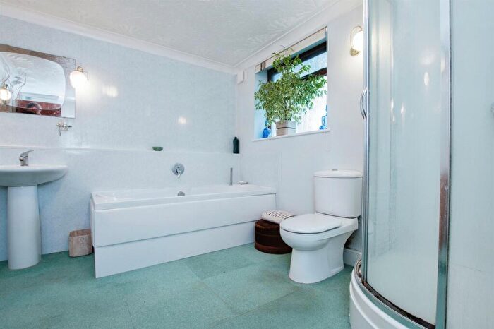 3 Bedroom Detached House For Sale In Wood Lane, Bournemouth, BH11