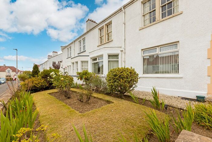 2 Bedroom Flat For Sale In Salvesen Crescent, Silverknowes, Edinburgh, EH4