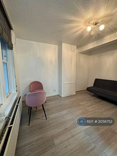 1 Bedroom Flat To Rent In Highbury Grange, London, N5