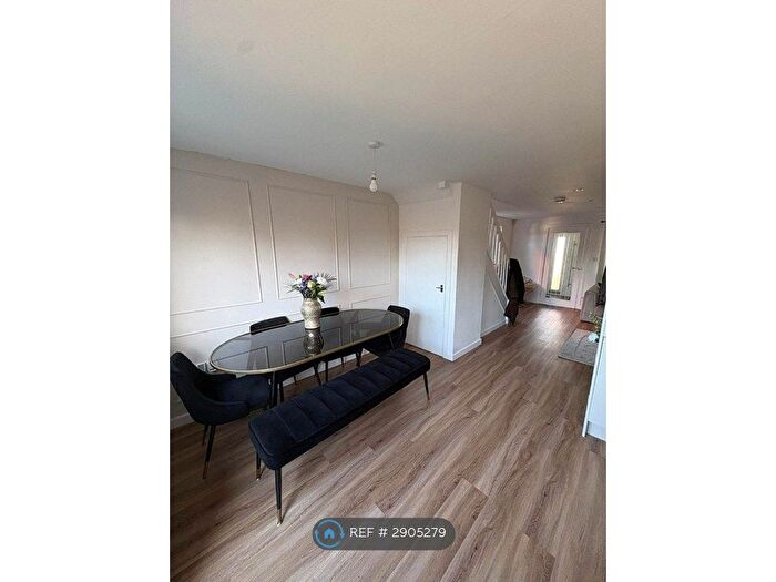 3 Bedroom Semi-Detached House To Rent In Mount Pleasant, Nottingham, NG12