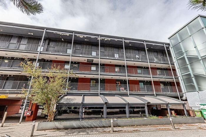1 Bedroom Flat For Sale In Skypark Road, Bristol, BS3