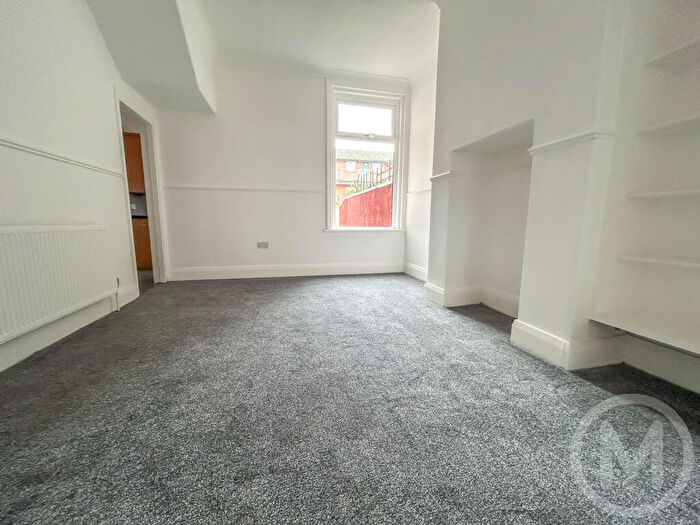 3 Bedroom Terraced House For Sale In Manchester Road, Blackpool, FY3