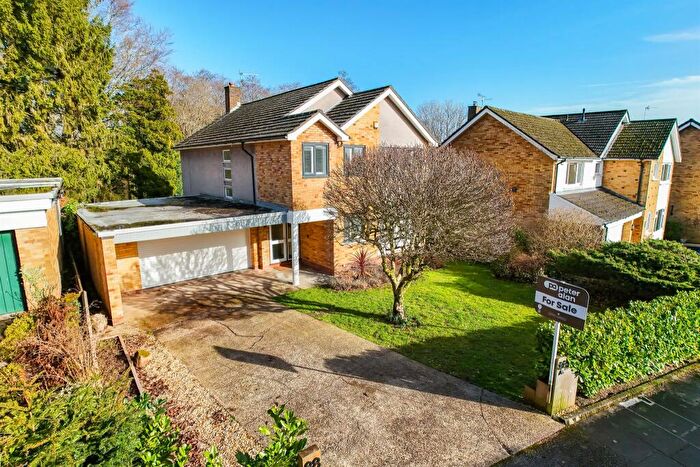 4 Bedroom Detached House For Sale In South Rise, Llanishen, Cardiff, CF14