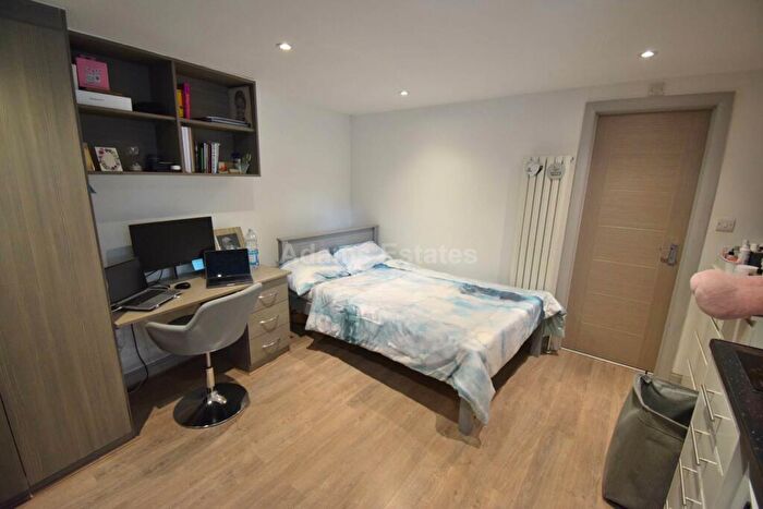 Studio To Rent In Cholmeley Road, Reading, RG1