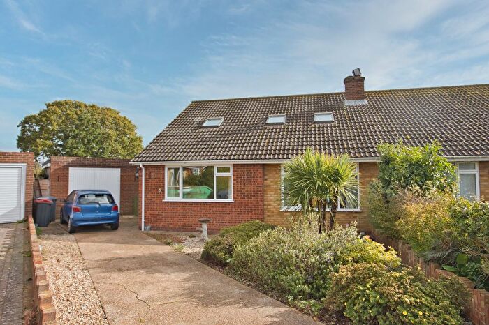 4 Bedroom Bungalow For Sale In St. Michaels Close, Rough Common, Canterbury, Kent, CT2