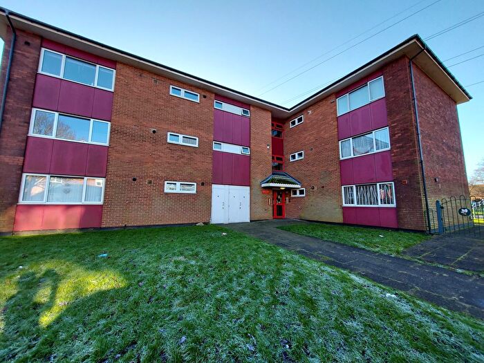 2 Bedroom Flat To Rent In Cavendish Gardens, Walsall, WS2