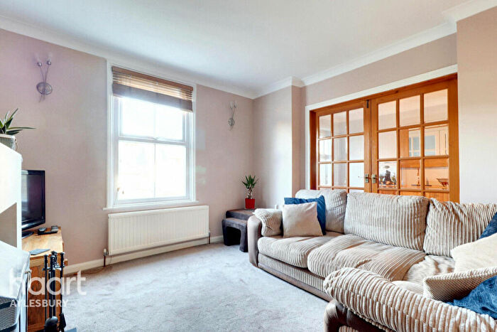 4 Bedroom Detached House For Sale In Main Street, Aylesbury, HP18