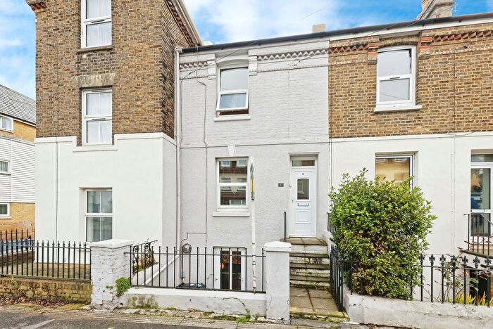 3 Bedroom Terraced House For Sale In Beaconsfield Road, Dover, Kent, CT16