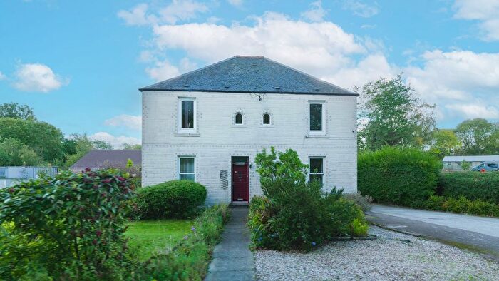 3 Bedroom Flat For Sale In Faucheldean, Broxburn, EH52