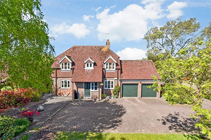 4 Bedroom Detached House For Sale In Hammond Close, Nonington, Kent, CT15