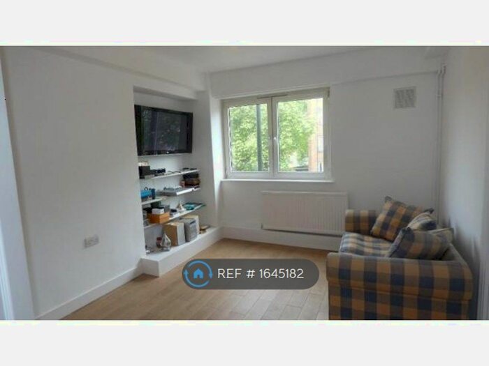 2 Bedroom Flat To Rent In Southwark Park Road, London, SE16
