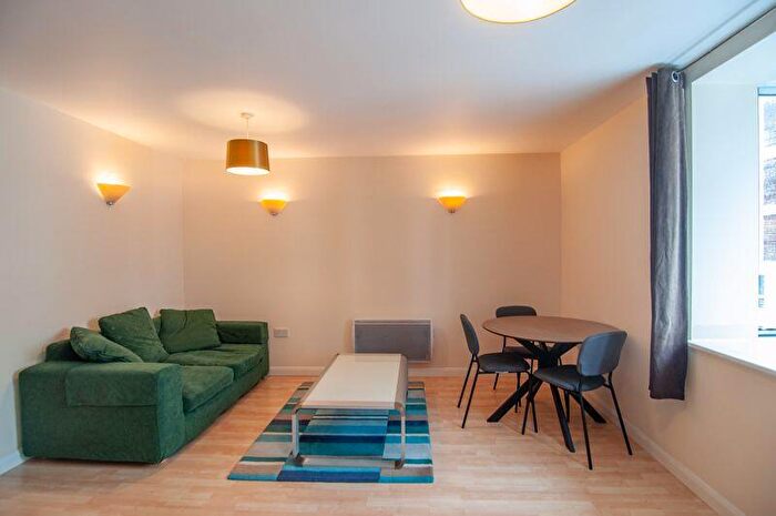 1 Bedroom Apartment To Rent In Deanery Road, Bristol, BS1