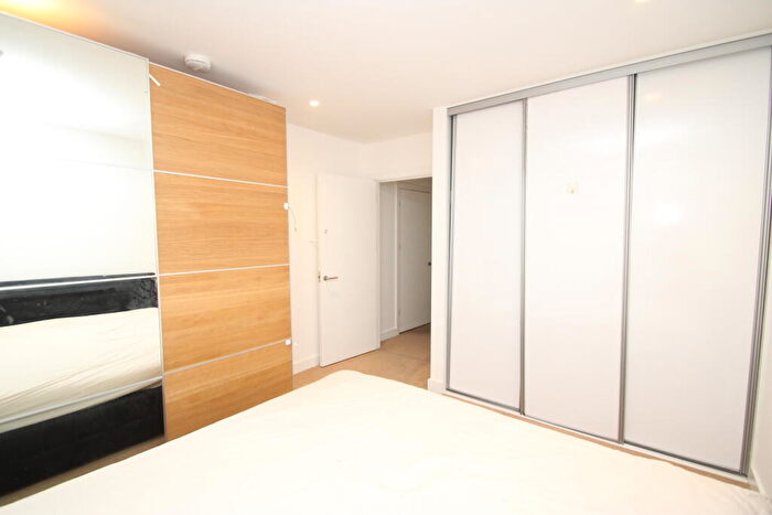 2 Bedroom Apartment To Rent In Vita Apartments, Croydon, CR0