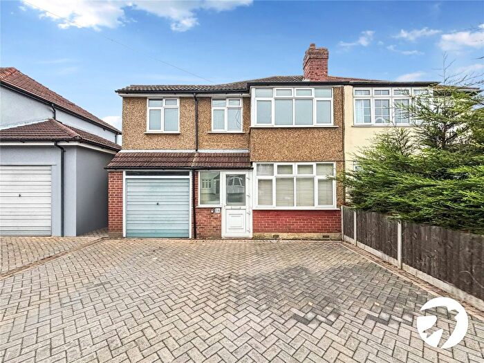 5 Bedroom Semi-Detached House To Rent In Lime Grove, Sidcup, DA15