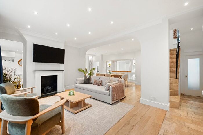 3 Bedroom Terraced House To Rent In Childs Walk, Earls Court, SW5