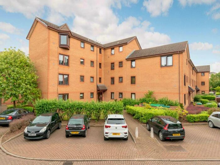 2 Bedroom Flat To Rent In Sheriff Park, Leith, Edinburgh, EH6