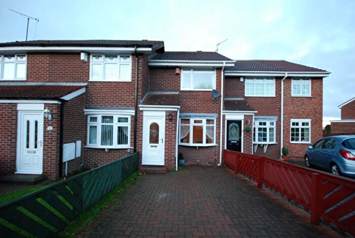 2 Bedroom Terraced House To Rent In Dykes Way, Windy Nook, NE10