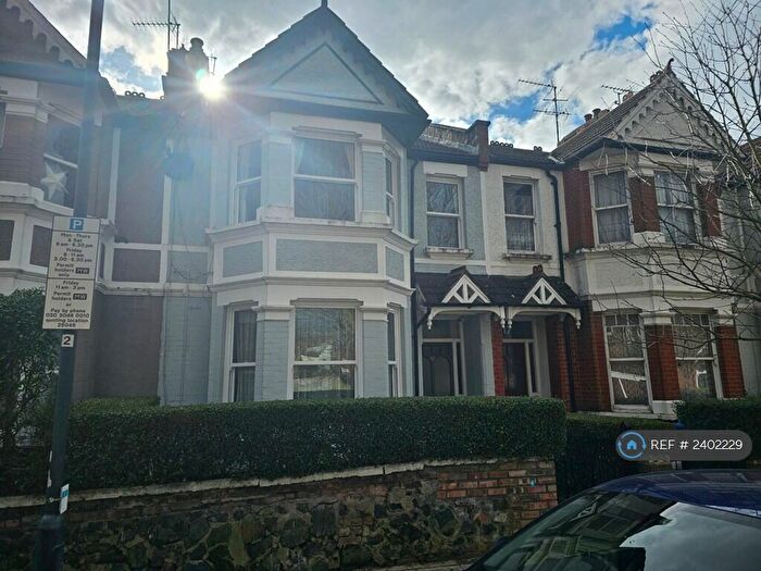 2 Bedroom Flat To Rent In Riffel Road, London, NW2