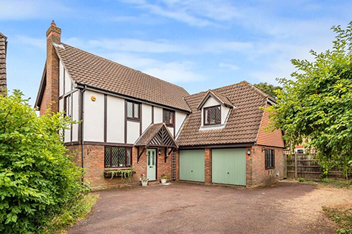 4 Bedroom Detached House For Sale In Tawny Crescent, Hartford, Huntingdon., PE29