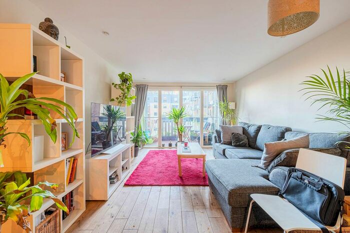 2 Bedroom Flat To Rent In Seren Park Gardens, Blackheath, London, SE3