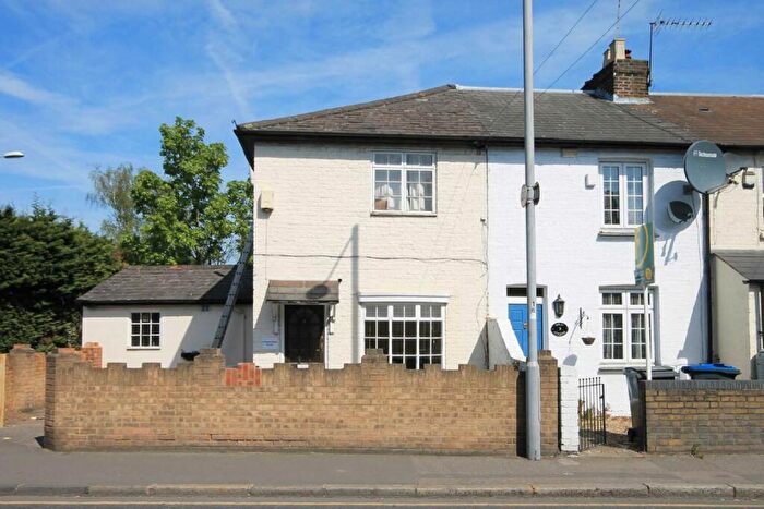 Studio To Rent In Hawks Road, Kingston Upon Thames, KT1