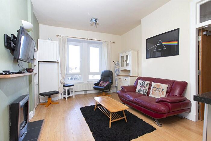 1 Bedroom Flat To Rent In Murieston Terrace, Edinburgh, EH11