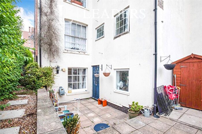 2 Bedroom Apartment For Sale In Brunswick Street, Leamington Spa, Warwickshire, CV31