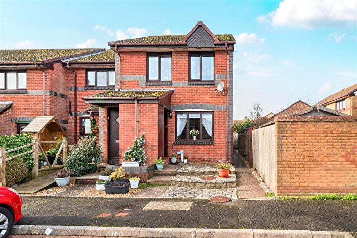 1 Bedroom Apartment For Sale In The Bindells, Chickerell, Weymouth, DT3