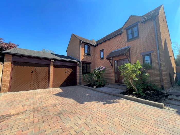 4 Bedroom Detached House To Rent In Goughs Lane, Warfield, Bracknellx, Berkshire, RG12