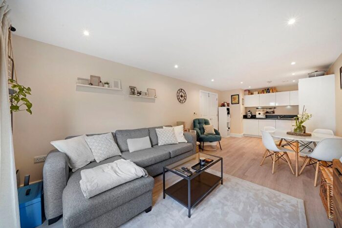 1 Bedroom Flat For Sale In Central House, Pembroke Road, HA4