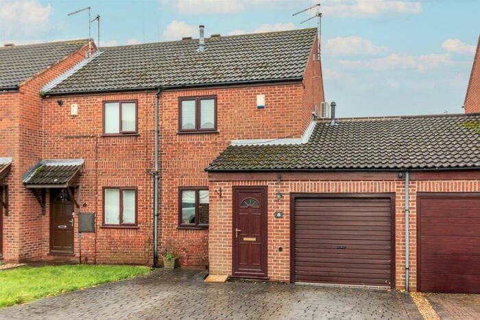 2 Bedroom Town House To Rent In Samson Court, Ruddington, Nottingham, NG11