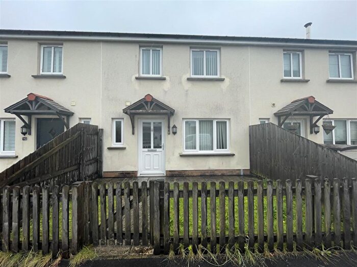 3 Bedroom Terraced House To Rent In Clos Gwili, Cwmgwili, Llanelli, SA14