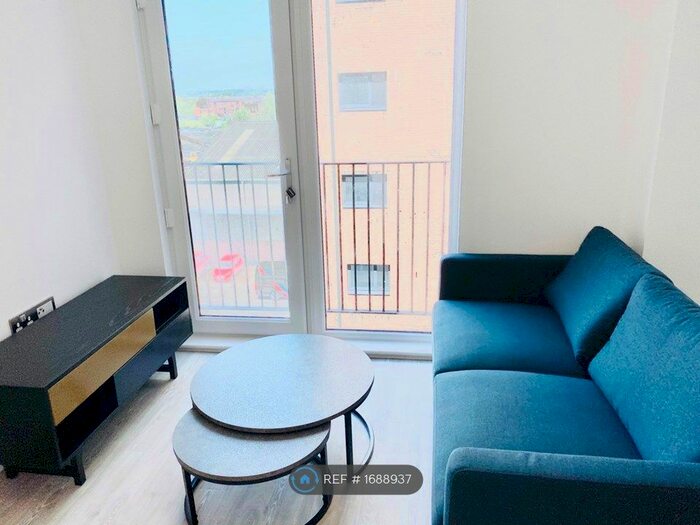 1 Bedroom Flat To Rent In Middlewood Plaza, Salford, M5