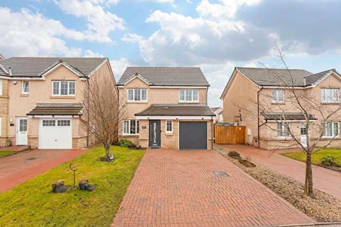 3 Bedroom Detached House For Sale In Crichton's Way, Armadale, EH48