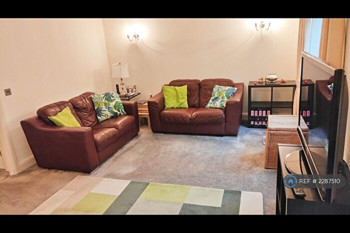 2 Bedroom Flat To Rent In Fennyland Lane, Kenilworth, CV8