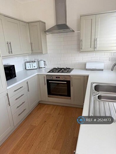 2 Bedroom Flat To Rent In Crystal Palace, London, SE19